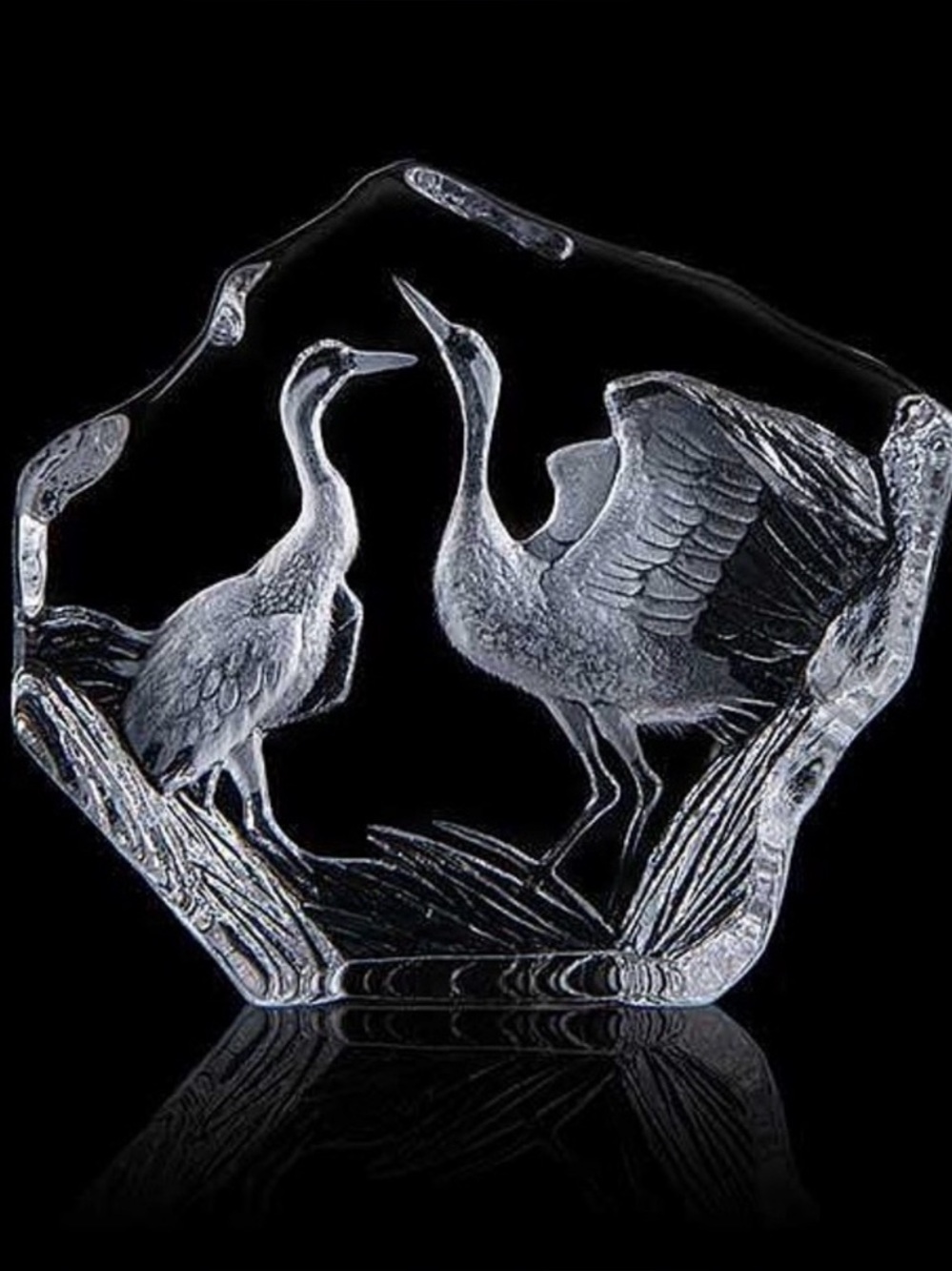 Mats Jonasson Crystal Cranes
Sculpture